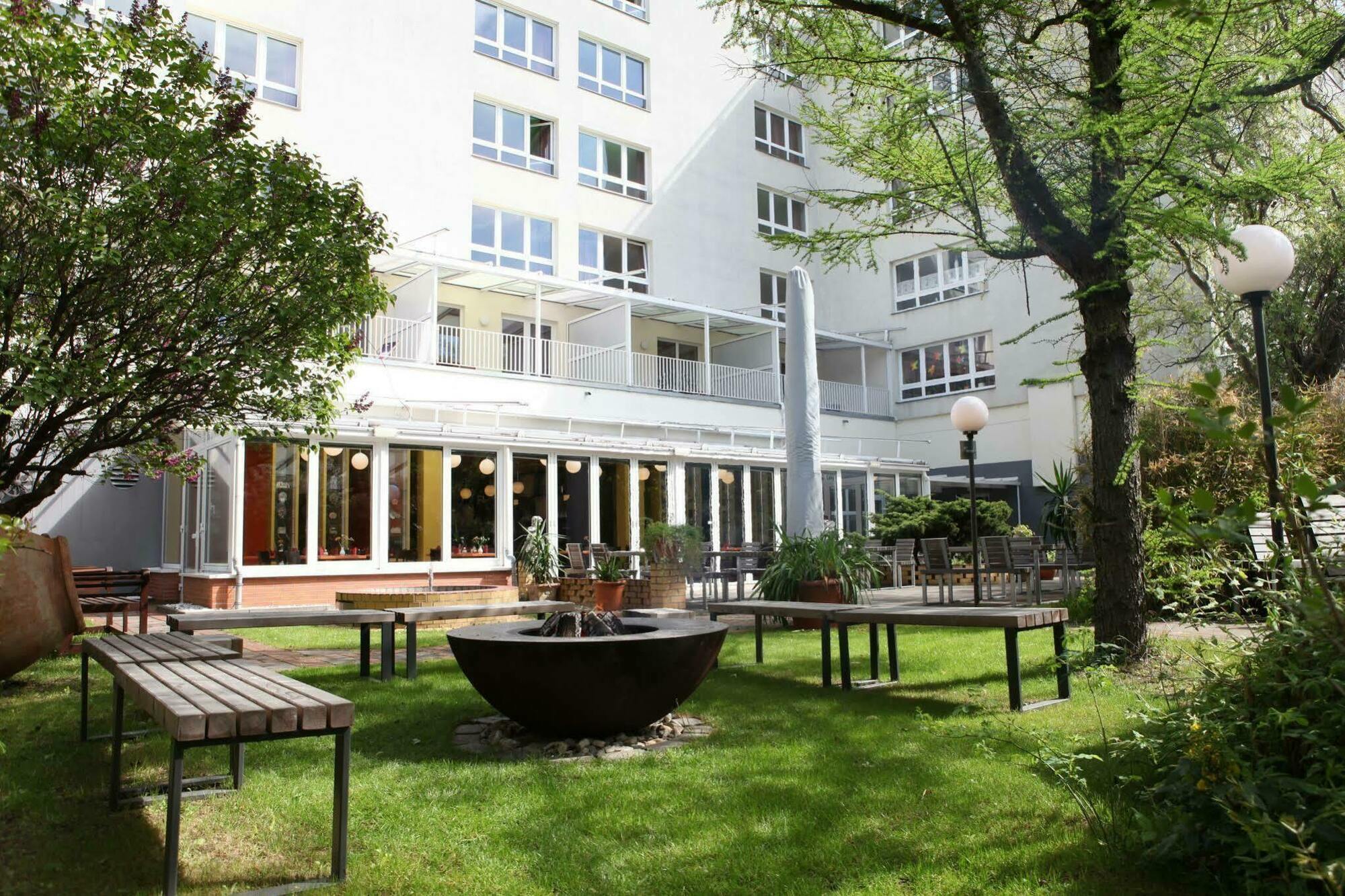 Hotel Grenzfall Berlin Exteriör bild